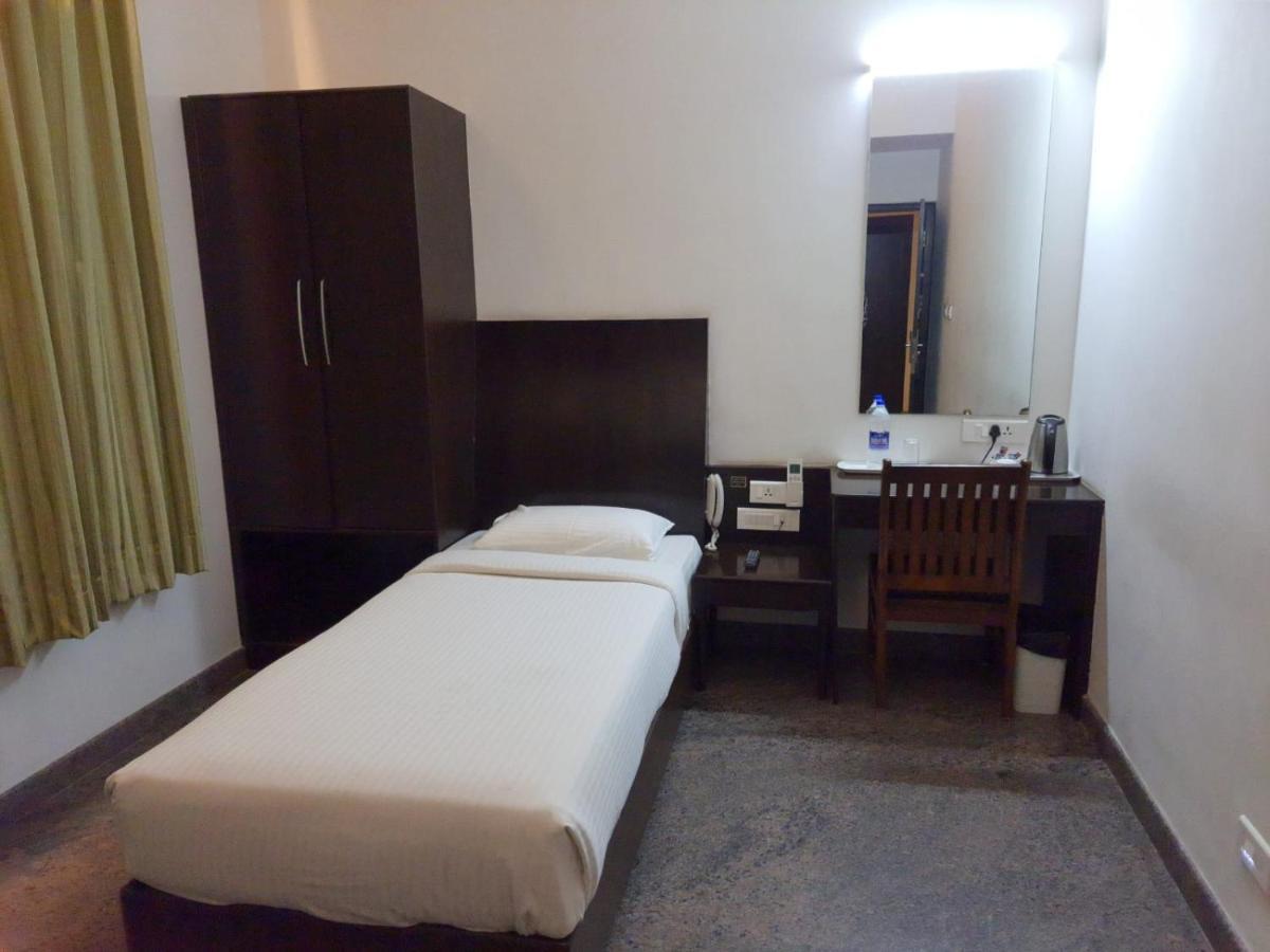 Kr Inn Hotel & Convention Centre Bangalore Dış mekan fotoğraf