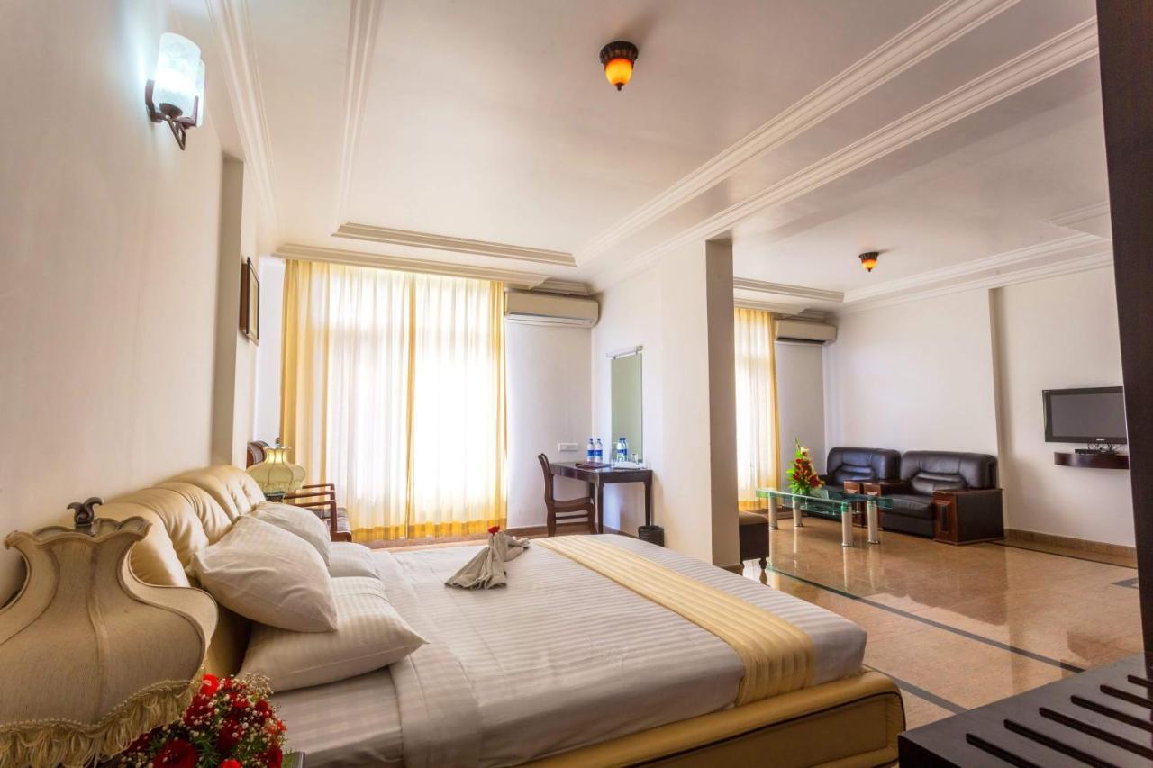 Kr Inn Hotel & Convention Centre Bangalore Dış mekan fotoğraf